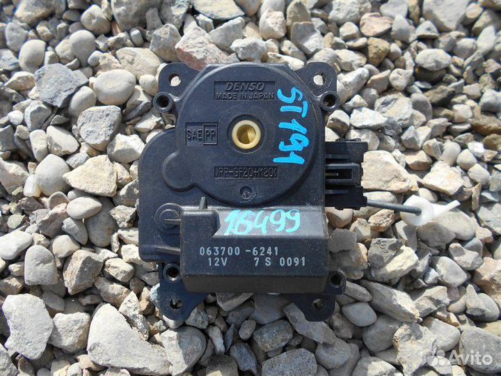 Сервопривод заслонок печки Toyota Caldina ST191