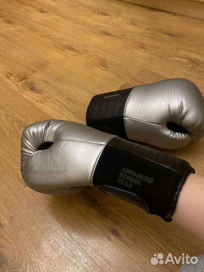 Боксерские перчатки outshock для спарринга