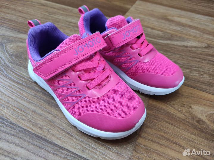 Кроссовки 27 р