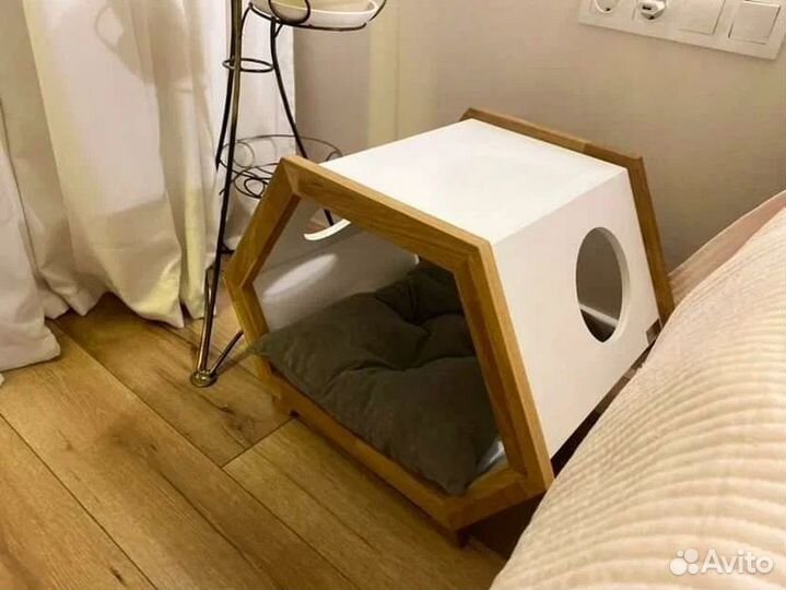 Домик для собак и кошек / Будка для собак