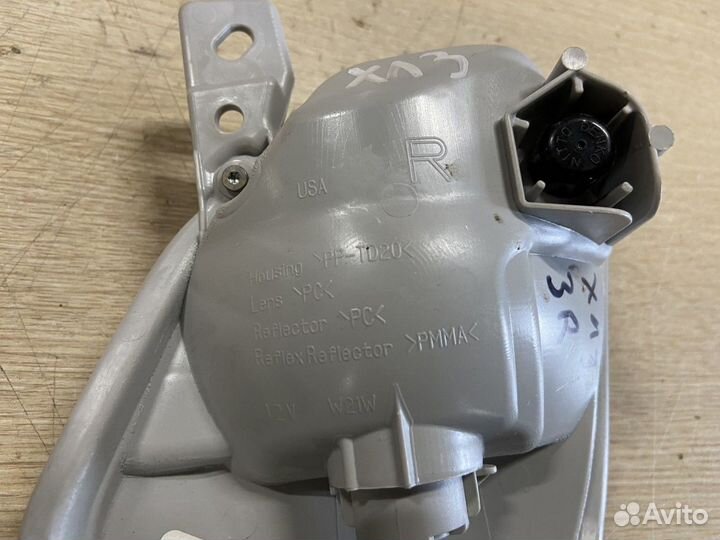 Фонарь задний правый Toyota Highlander 3