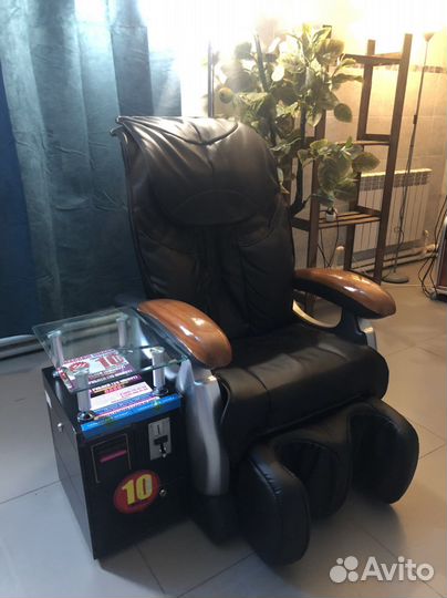 Массажное кресло с купюроприемником