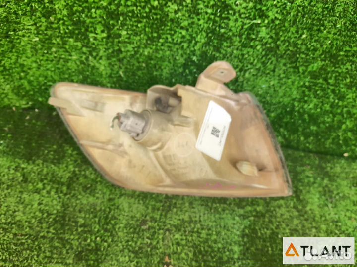 Поворотник передний левый toyota premio