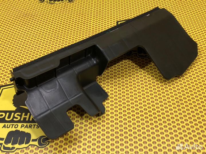 Дефлектор радиатора левый Hyundai I30 PD G4LG 2023