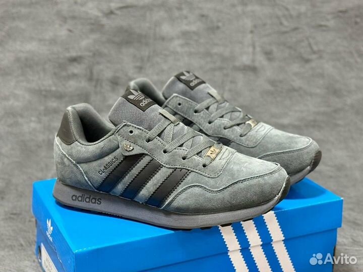 Кроссовки оптом