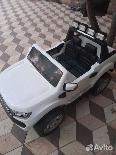 Детский электромобиль бу