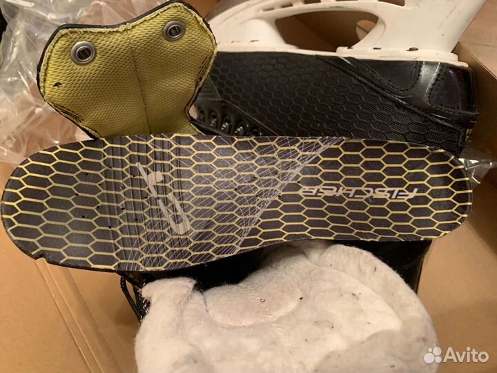 Коньки хоккейные 38 размер