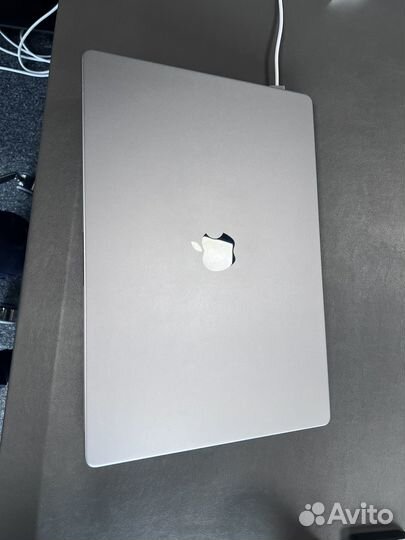 Apple MacBook Pro 16 m2 2023