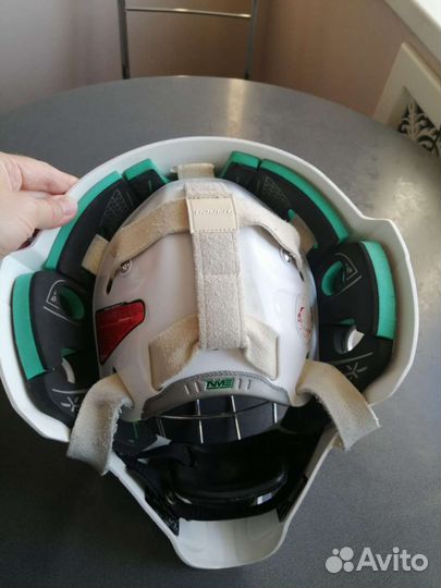 Вратарский шлем Bauer NME4 Jr