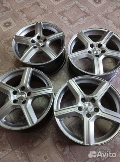 Новые литые R17 5/112