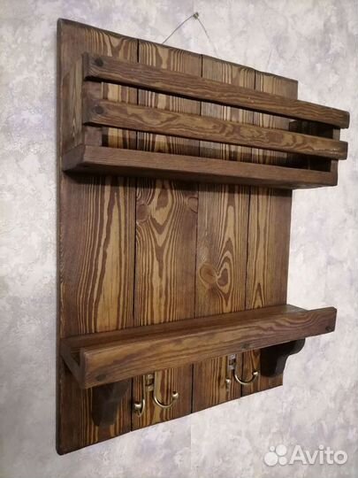 Полка из массива дерева ручной работы