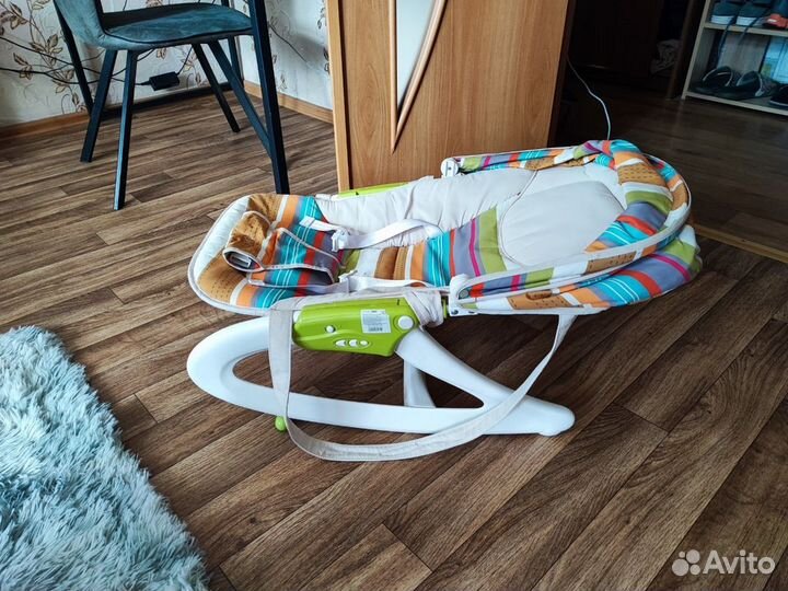 Шезлонг детский с вибрацией