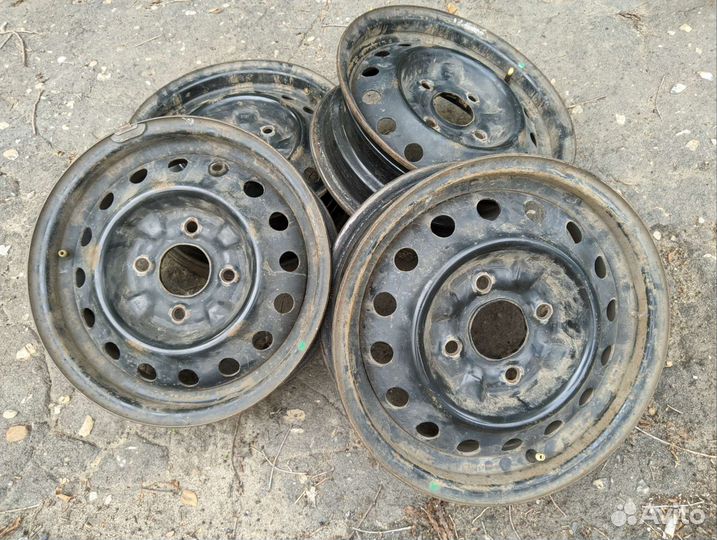 Диски штампованные R14 черные комплект 4 штуки