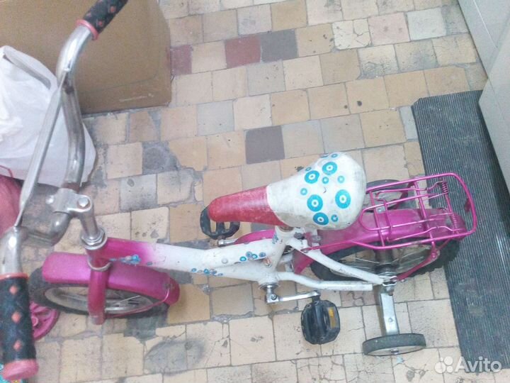 Велосипед детский 4 колесный