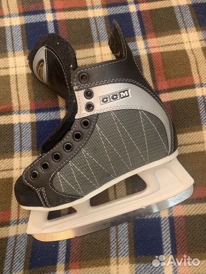 Коньки хоккейные ссм размер 3