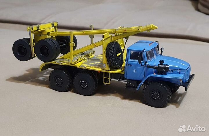 Урал 4320 (лесовоз роспуск)