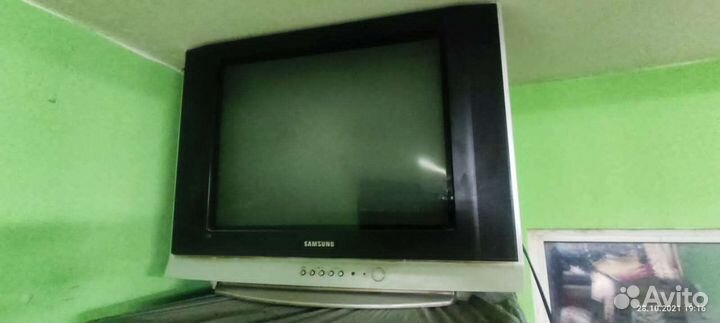 Телевизор samsung