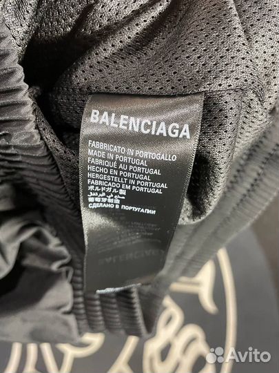 Ветровка balensiaga soccer paris шоурум