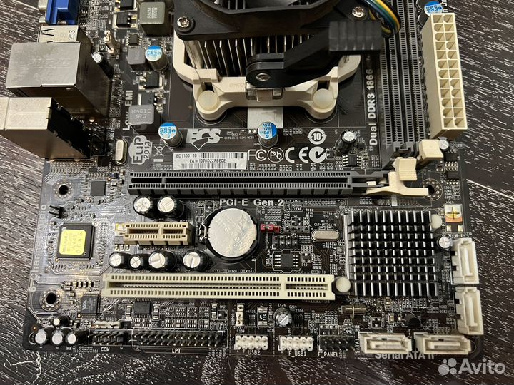 Материнская плата с процессором