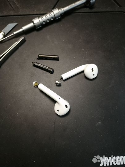 Ремонт наушников AirPods