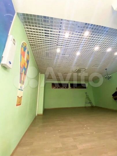 Помещение свободного назначения в ТЦ Взлет, 63 м²