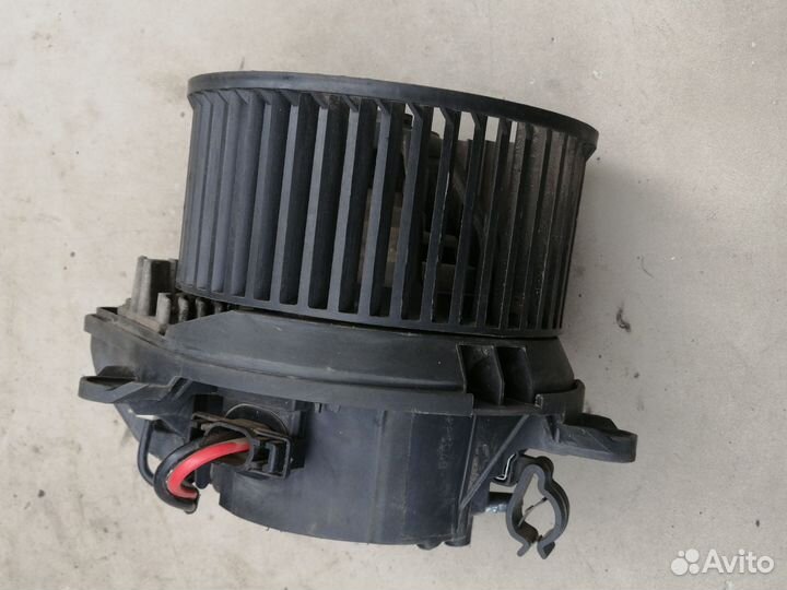 Моторчик отопителя для Citroen Xsara 2000-2005