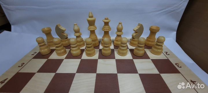 Шахматы деревянные большие с доской 47 см