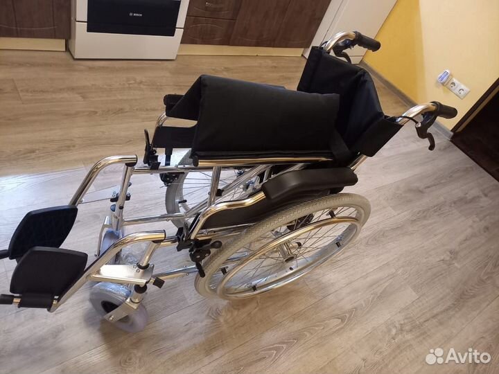 Кресло коляска для инвалидов
