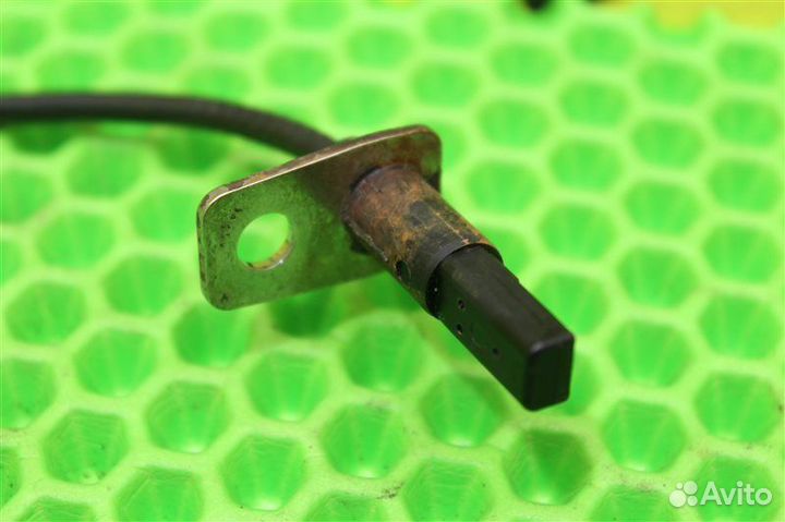 Датчик abs передний правый Suzuki Grand Vitara