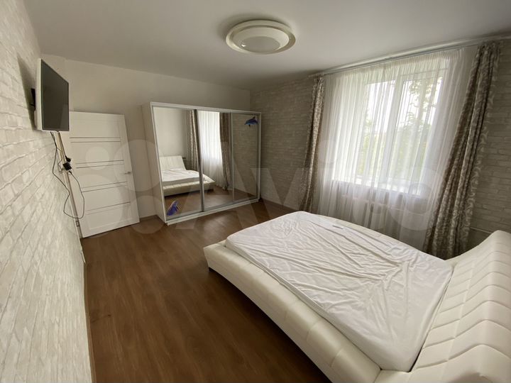 2-к. квартира, 58 м², 2/5 эт.