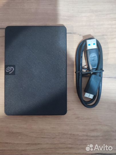 Внешний жесткий диск