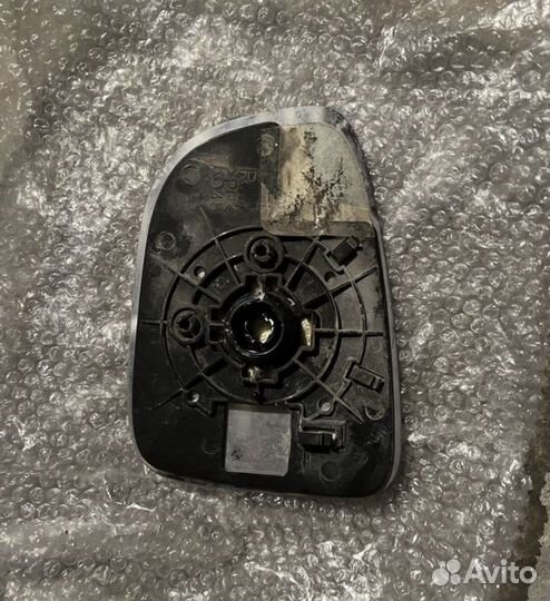 Правый зеркальный элемент mazda 3 bm