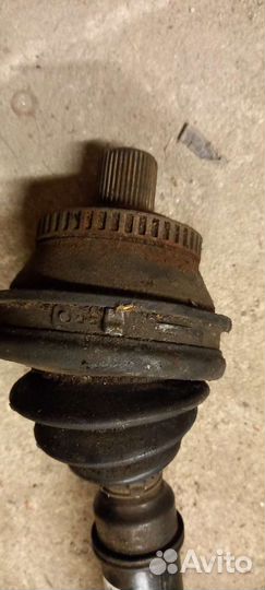 Полуось передняя левая Audi A6 C5