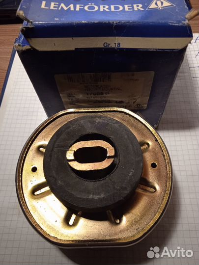 Опора двигателя / VW T 4 оригинал