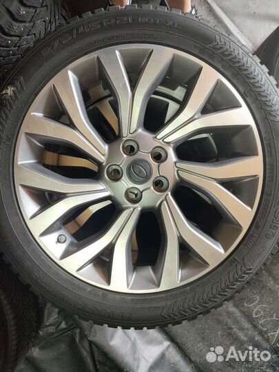 Nokian Tyres Hakkapeliitta 8 SUV 275/45 R21 110