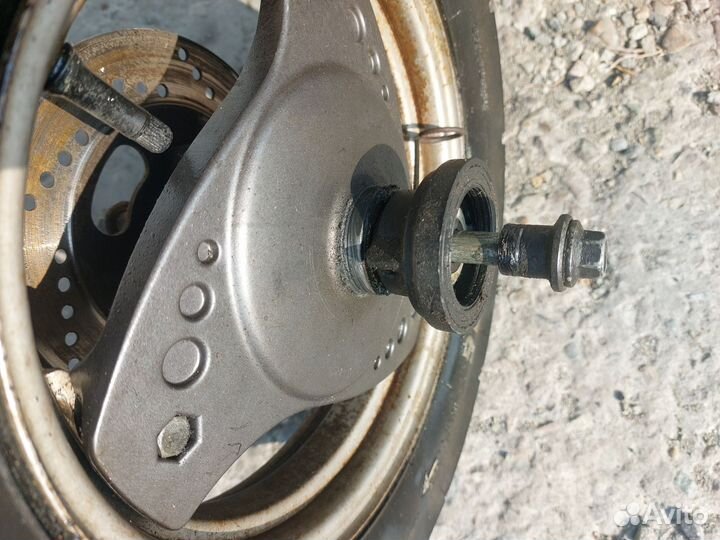 Bridgestone Alenza 001 235/75 R15 19Q