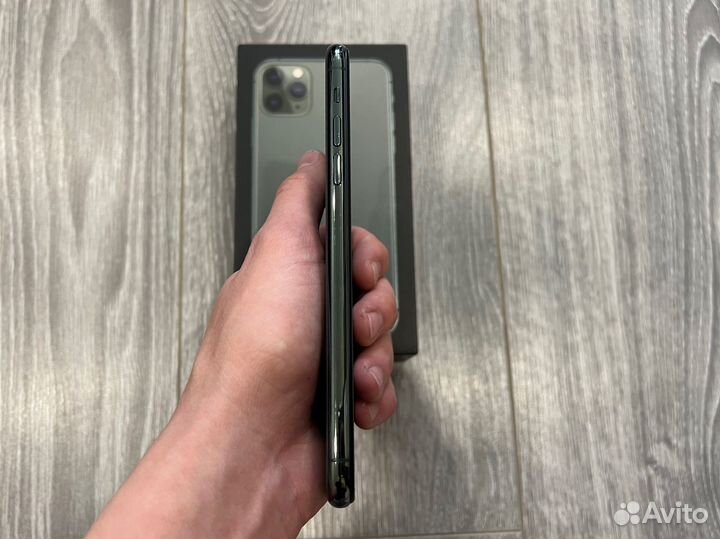 Телефон iPhone 11 Pro Max Green