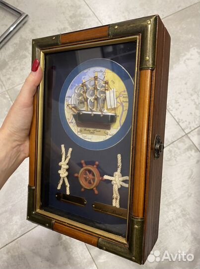 Ключница из дерева