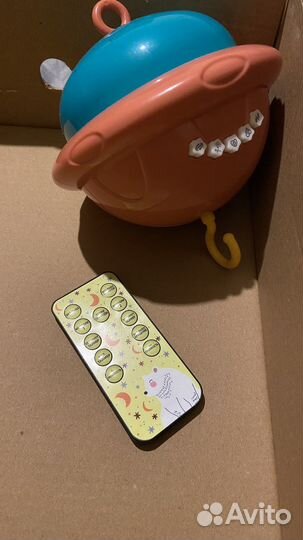 Мобиль музыкальная карусель с пультом в кроватку