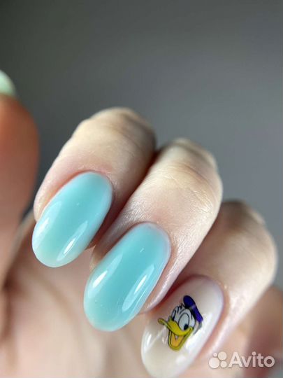 Маникюр с покрытием гель-лаком