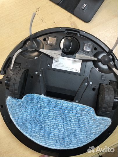 Робот пылесос futula