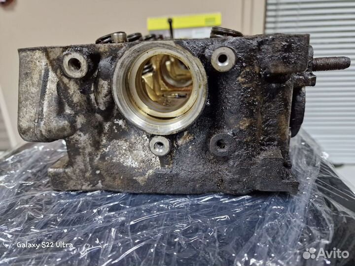 Головка блока цилиндров левая Субару Легаси 2 2.0