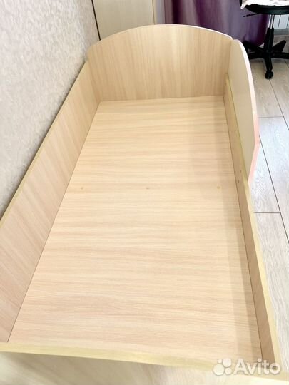 Кровать детская с бортиком