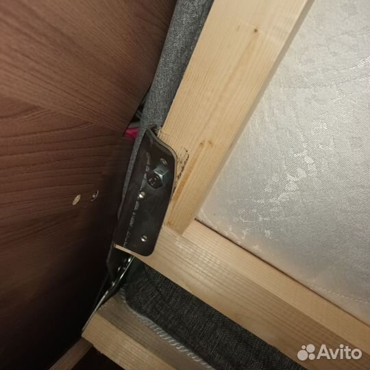 Двухъярусная кровать с диваном внизу