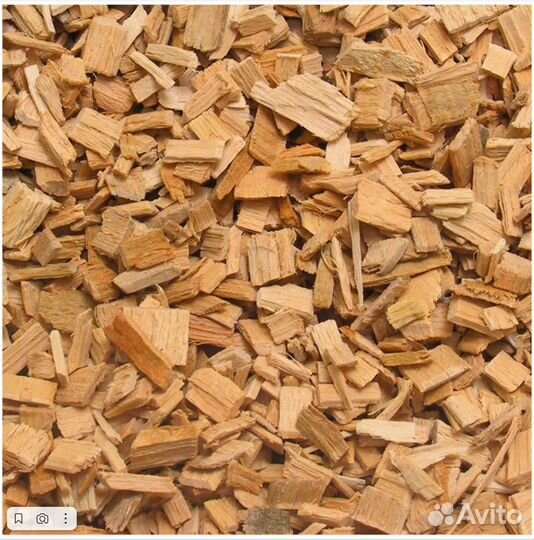 Неокрашенная щепа, мульча для клумб