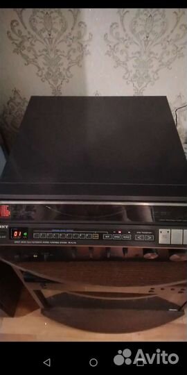 Виниловый проигрыватель