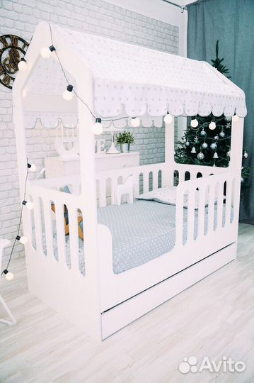 Кровать домик с ящиком в наличии