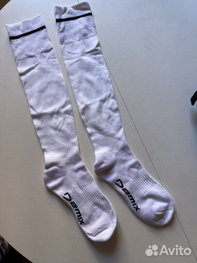 Гетры + щитки футбольные adidas/demix