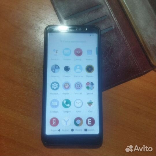 Телефон BQ чехол в подарок