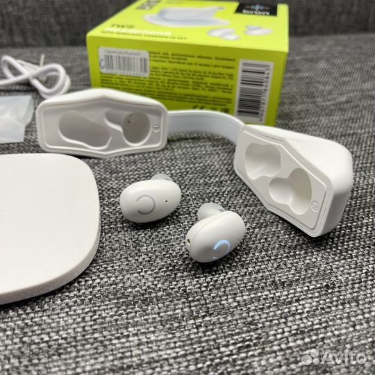 Беспроводные наушники Bron Qualcomm aptX TWS б/у